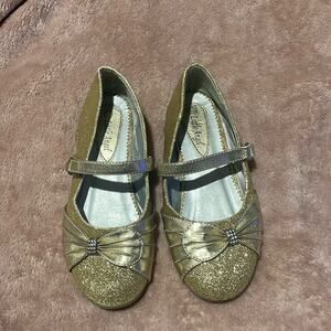 Little Angel 13 golden maryjanes guc rubber non marking soles